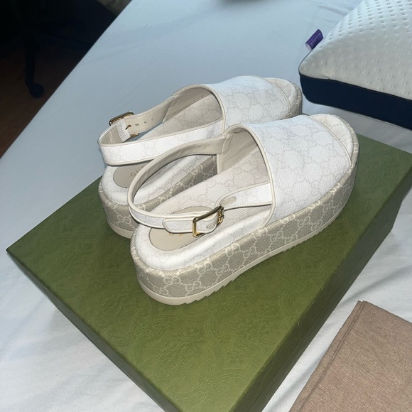 Size 38 white Gucci Platform Sandals - Picture 5 of 8